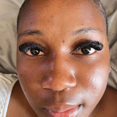 Della lash bar