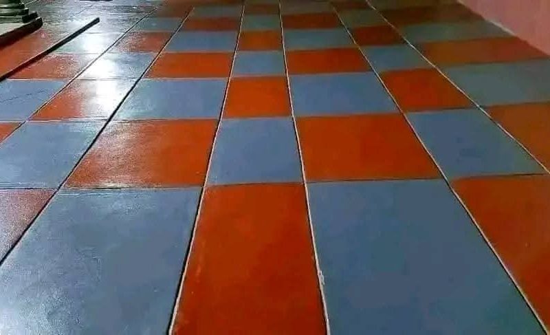 LIQUID FLOOR PAINT POLISH