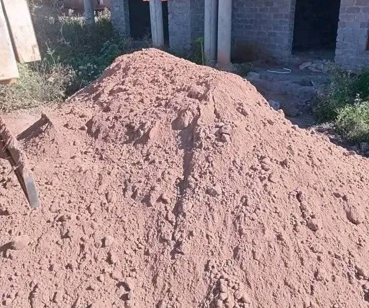 VICK'S SAND & PROJECTS