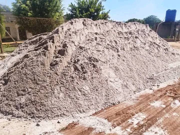 VICK'S SAND & PROJECTS