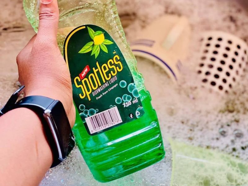 Spotless dishwashing liquid